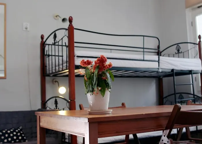 Pit Stop אכסניה *