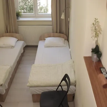 Pit Stop Hostel Πόζναν